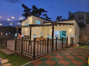 A Great View Kids Pool Villa Pension